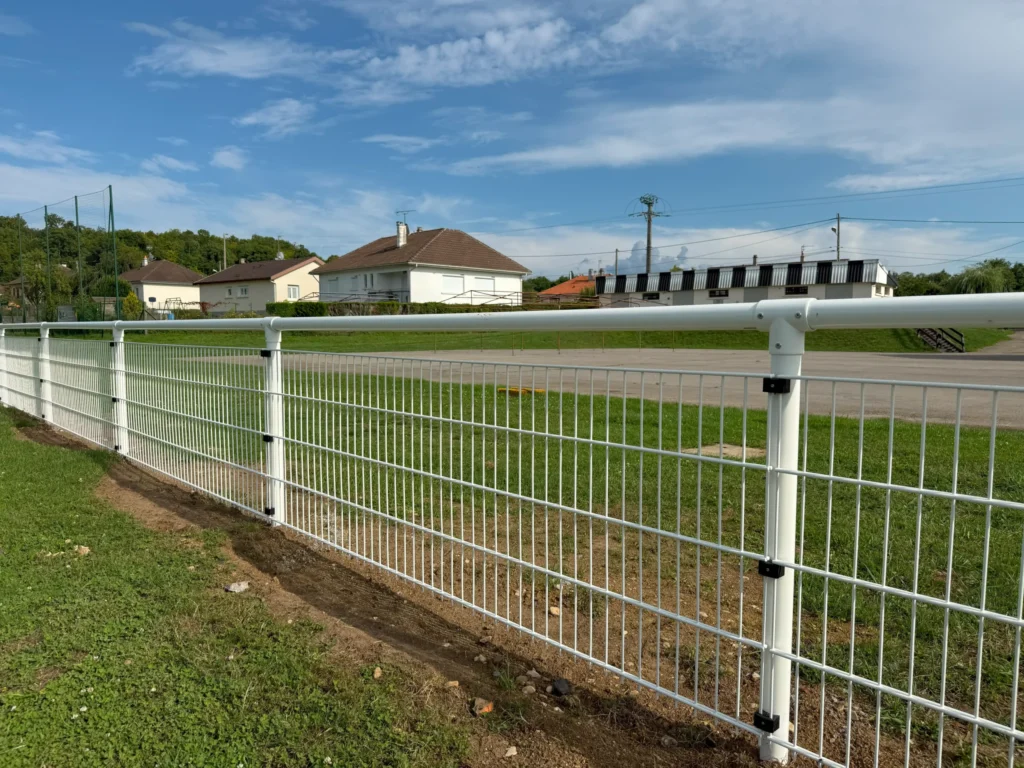 Sport-factory - Guide sur la main courante pour terrain de foot en 2026 - Featured Image 1